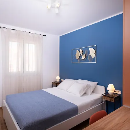 Apartment Lav *